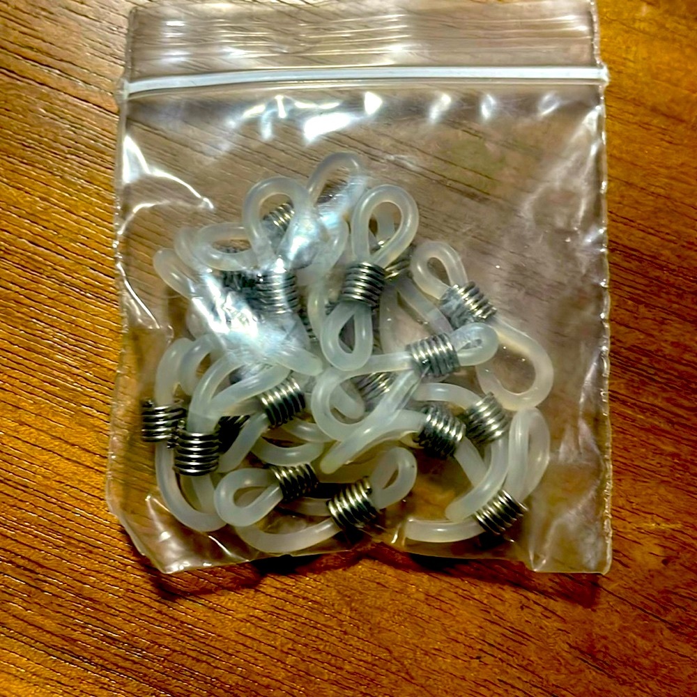 Jewelry clasps